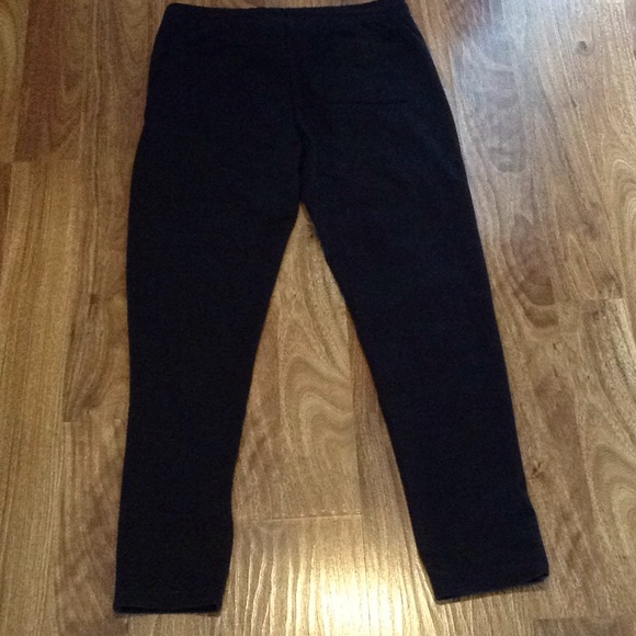 Nebraska Sweatpants - Picture 3 of 4